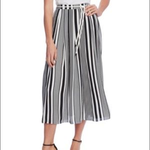 NEW! Vince Camuto Black & White Striped Skirt Size Medium